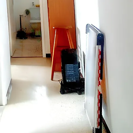 Apartment Charmant: La Garde Terrace Retreat