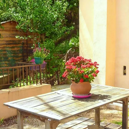 Charmant: La Garde Terrace Retreat La Garde (Var)